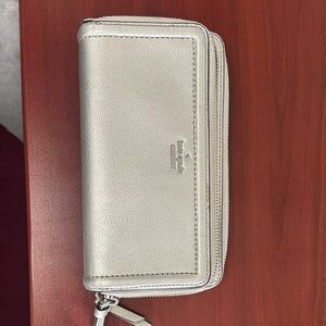 Kate Spade Metallic Silver Wallet